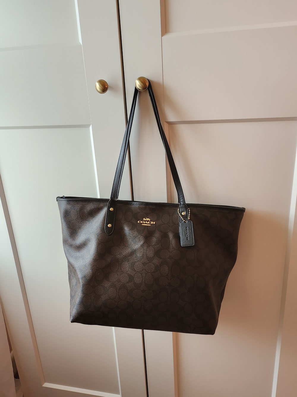 Coach City Zip Tote In Black/Brown Signature Coated Canvas